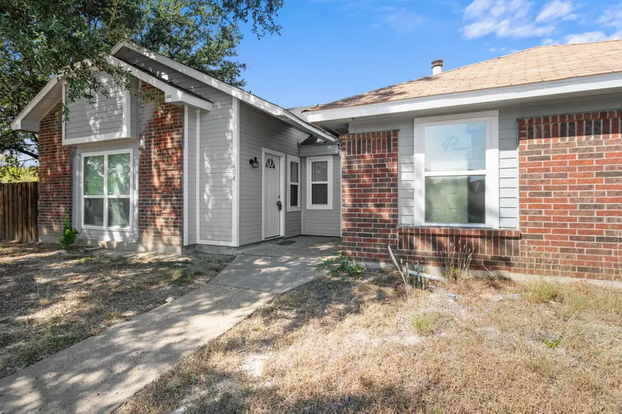 404 Dollins Street, Cedar Hill, TX 75104 - Image #2
