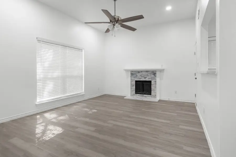 404 Dollins Street, Cedar Hill, TX 75104 - Image #3