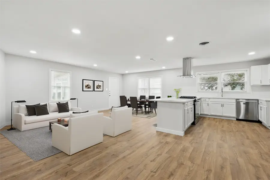 11382 Rupley Lane, Dallas, TX 75218 - Image #2