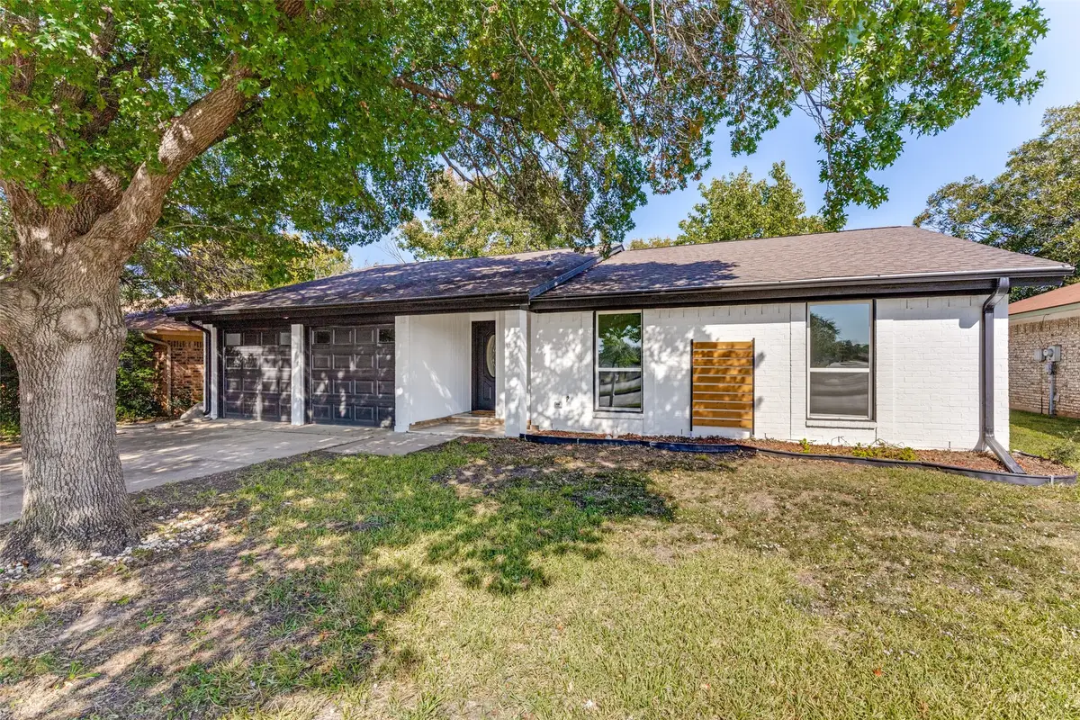 6617 Starnes Road, Watauga, TX 76148 - Image #1