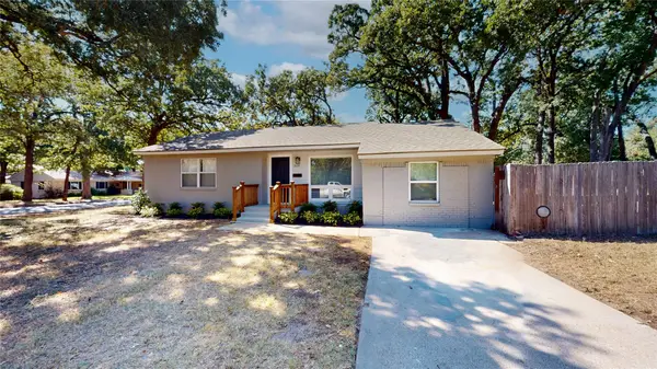 1820 Oak Tree Lane, Arlington, TX 76013