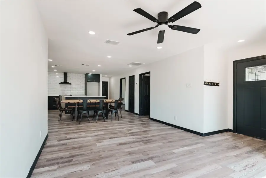 2953 Bay Oaks Drive, Dallas, TX 75229 - Image #2