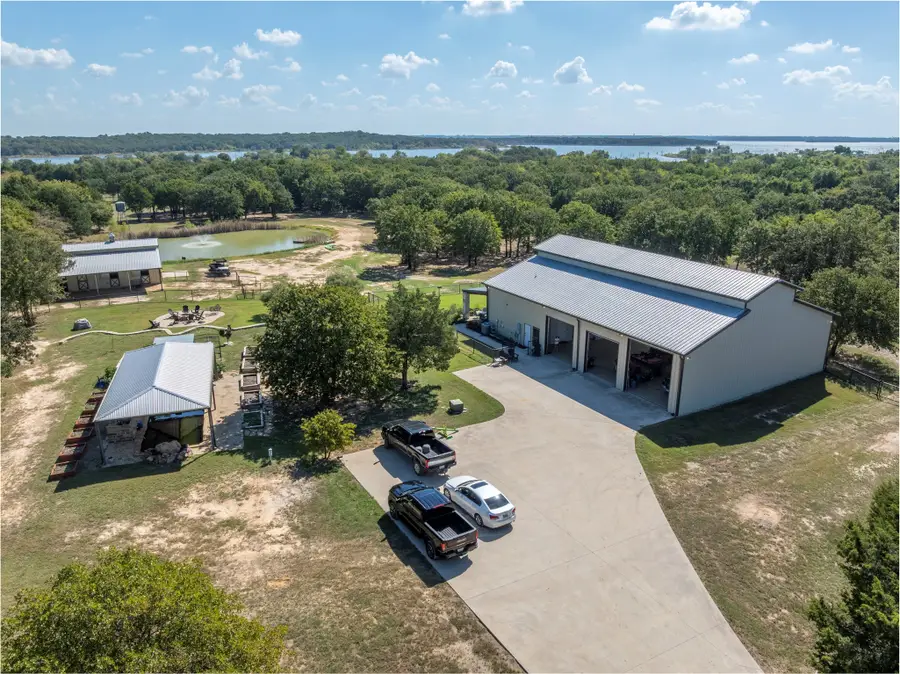 1639 Bloomfield Road, Valley View, TX 76272 - Image #2