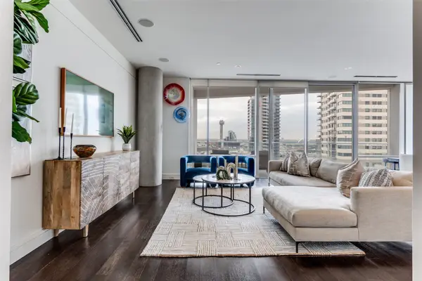 2408 Victory Park Lane #1134, Dallas, TX 75219