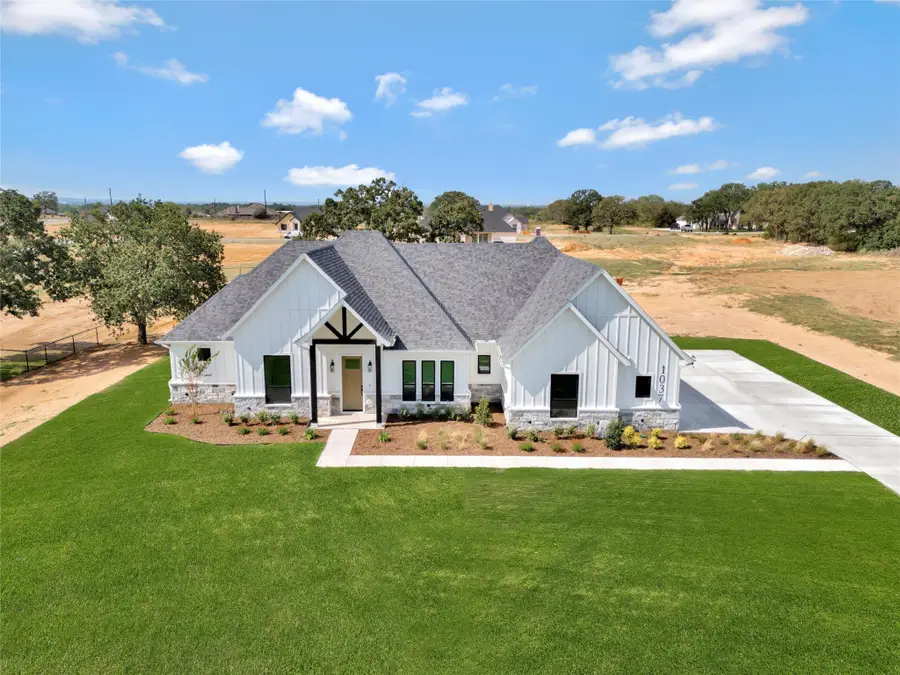 1037 Arbor Vista, Azle, TX 76020 - Image #2