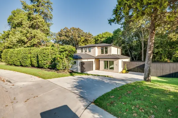 1700 Carriage Creek Drive, DeSoto, TX 75115