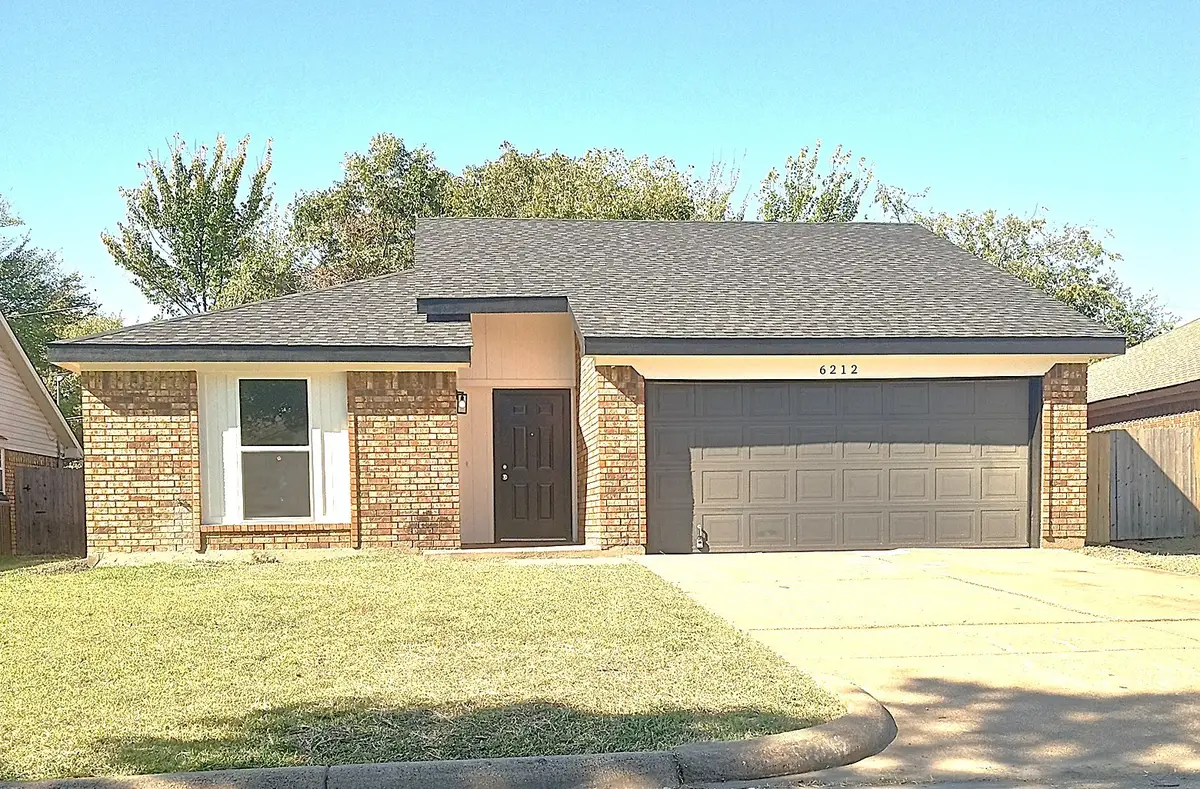 6212 Valley Forge Court, Arlington, TX 76002 - Image #1
