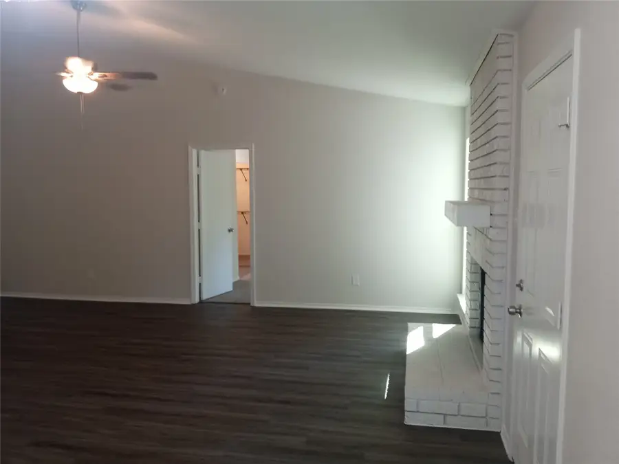 6212 Valley Forge Court, Arlington, TX 76002 - Image #3