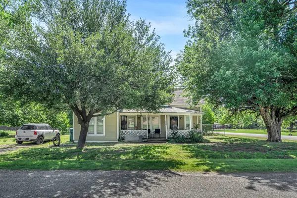 209 S Britton Street, Tom Bean, TX 75489