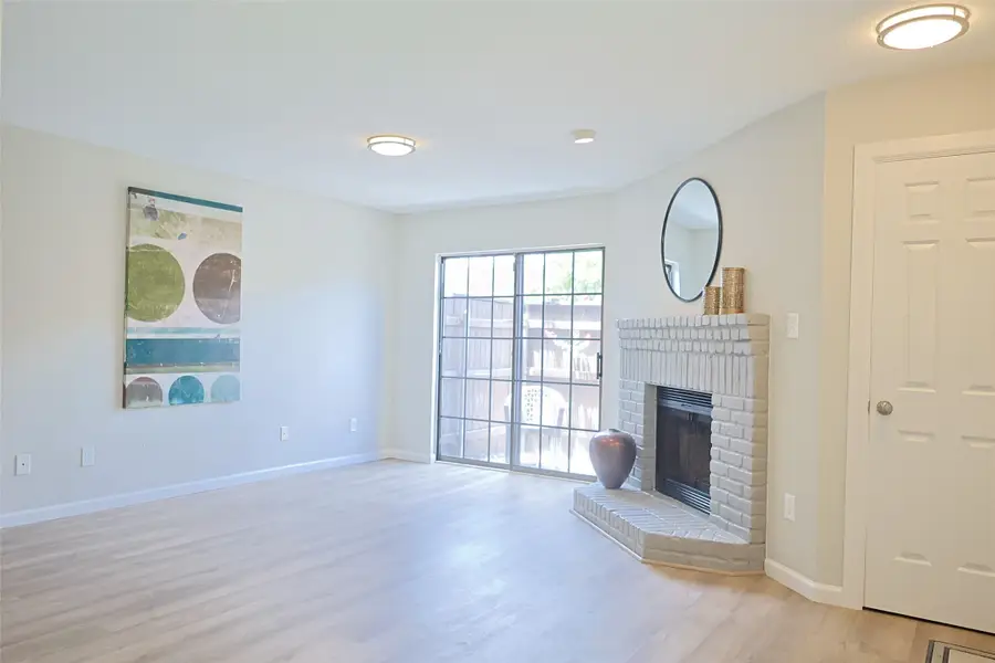 5757 E University Boulevard #22F, Dallas, TX 75206 - Image #3