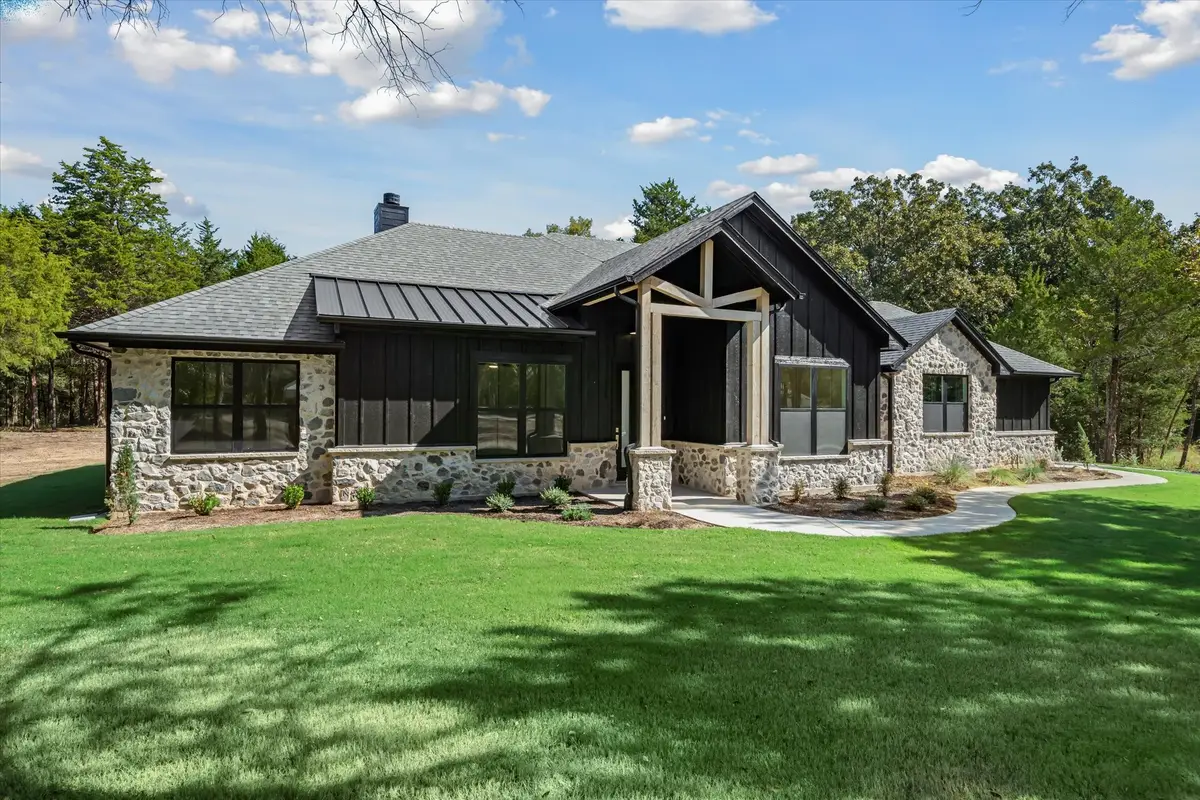 298 Legacy Lane, Edgewood, TX 75117 - Image #1