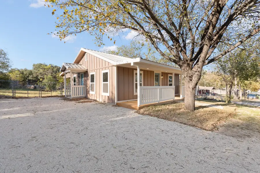 702 Sam Houston, Glen Rose, TX 76043 - Image #3