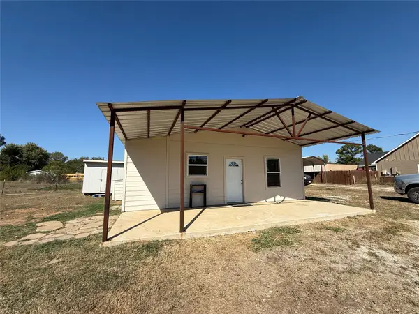 160 Summit Drive, Springtown, TX 76082