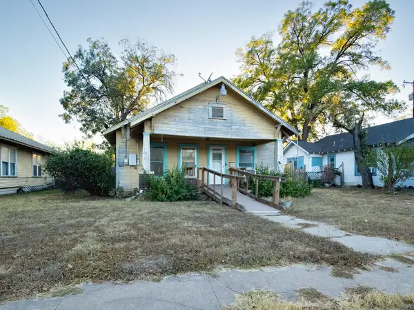 1703 7th Street, Brownwood, TX 76801