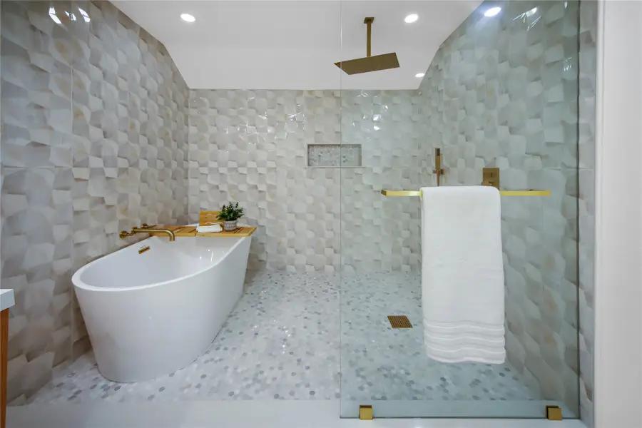 6029 Daven Oaks Drive, Dallas, TX 75248 - Image #3