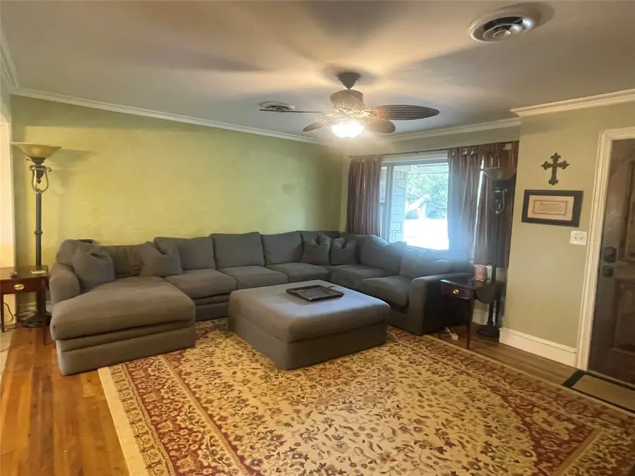 1424 Scenic Drive, Graham, TX 76450 - Image #2