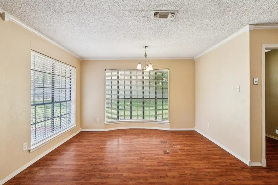 5711 Tumbleweed Court, Arlington, TX 76017 - Image #2