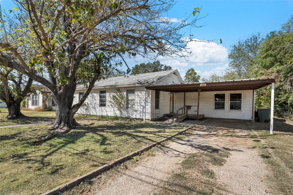 2520 Briarwood Lane, Bellmead, TX 76705 - Image #1
