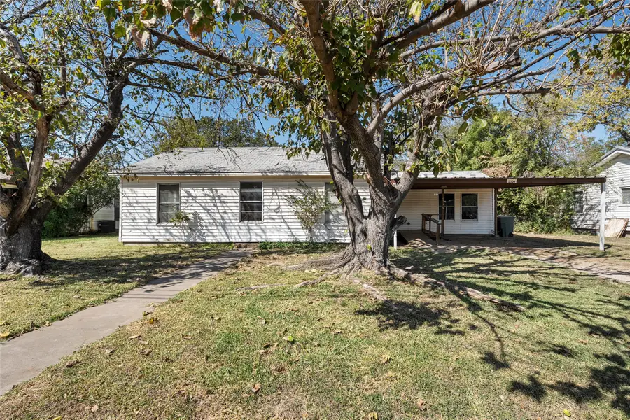 2520 Briarwood Lane, Bellmead, TX 76705 - Image #2