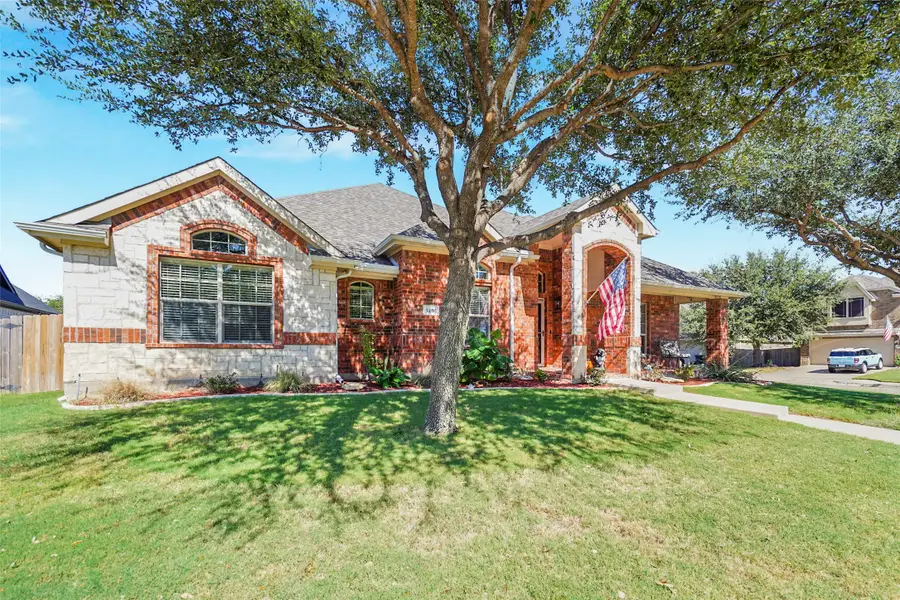 1201 Clairemont Lane, Burleson, TX 76028 - Image #2