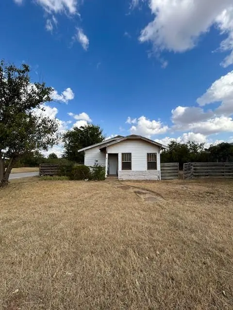 1301 Avenue I, Anson, TX 79501 - Image #2