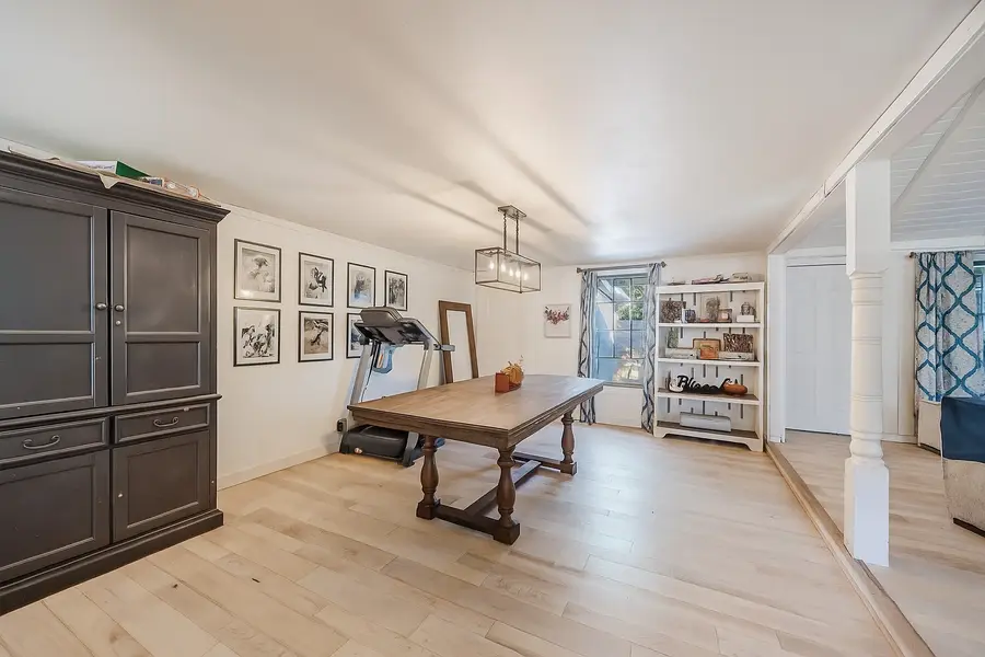 207 E Wilson Avenue, Whitney, TX 76692 - Image #2