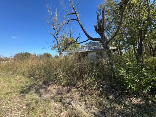 817 S Elm Street, Mart, TX 76664