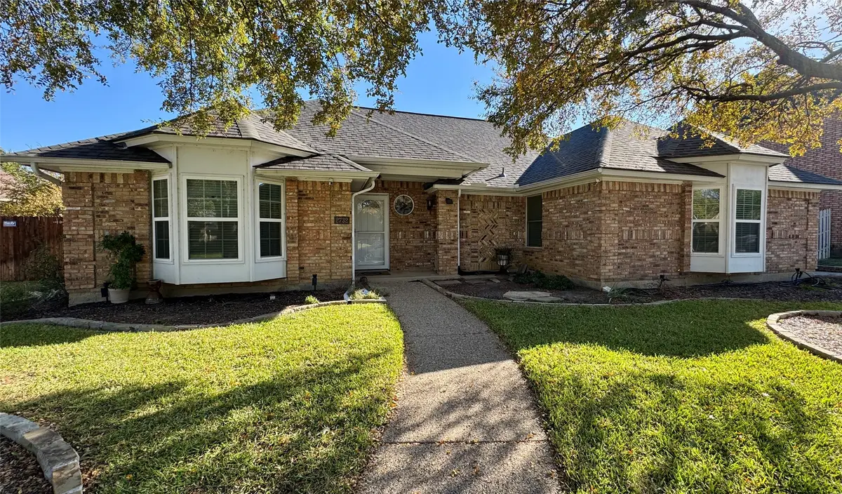 2732 Woodbridge Drive, Hurst, TX 76054 - Image #1