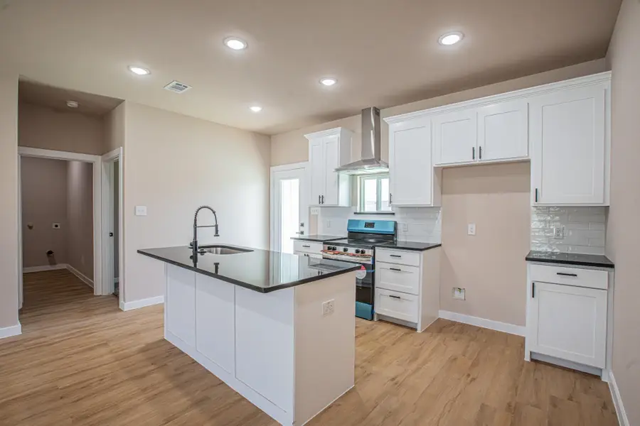 120 Brookview Drive, Bridgeport, TX 76426 - Image #2