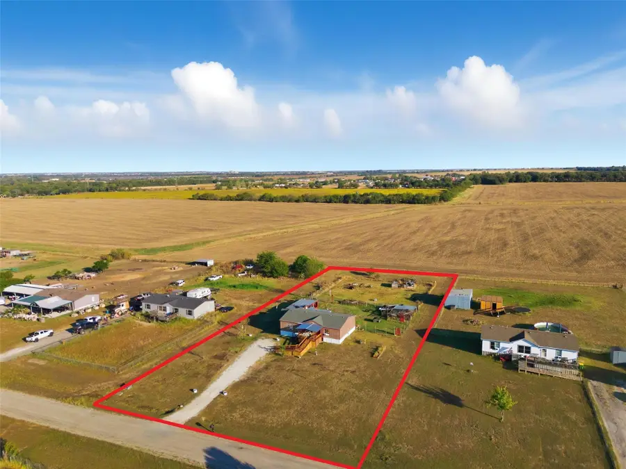 8609 Savannah Farms Court, Alvarado, TX 76009 - Image #2