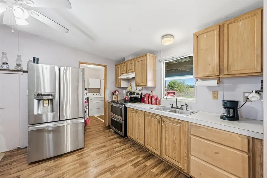 8609 Savannah Farms Court, Alvarado, TX 76009 - Image #3