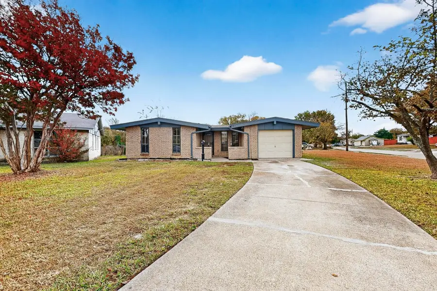 534 Henderson Circle, Garland, TX 75040 - Image #2