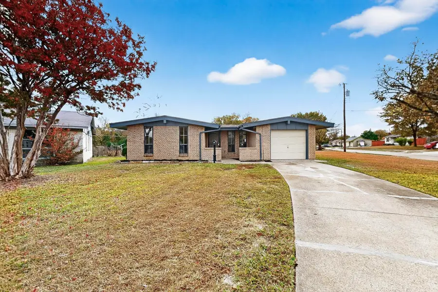 534 Henderson Circle, Garland, TX 75040 - Image #3