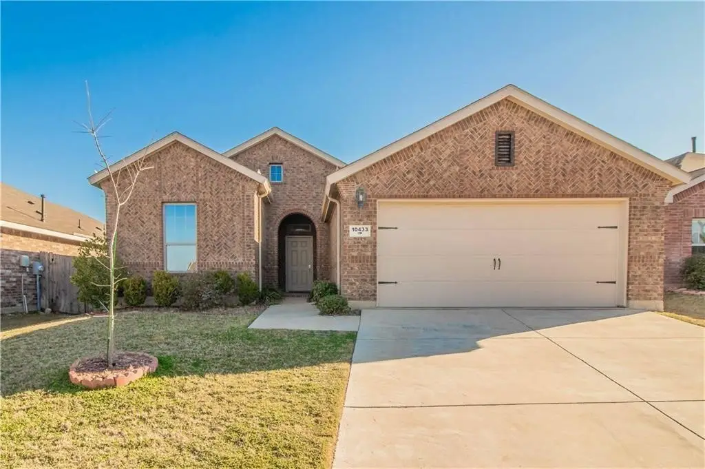 10433 Unity Drive, Fort Worth, TX 76108 - Image #1
