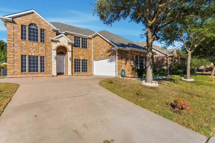 2117 Trickling Creek Drive, Garland, TX 75041 - Image #2