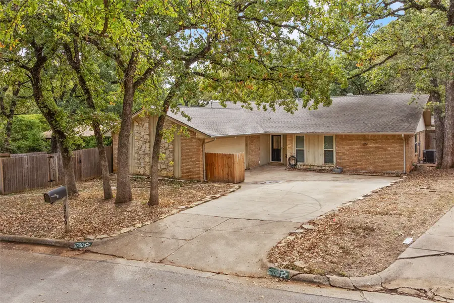 5700 Stage Line Court, Arlington, TX 76017 - Image #2