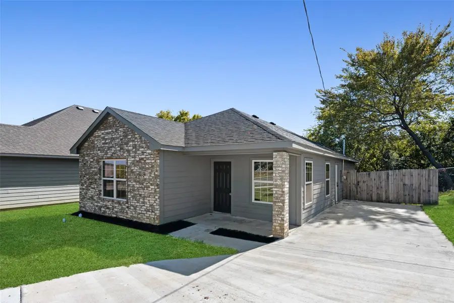 1616 E Robert Street, Fort Worth, TX 76104 - Image #2