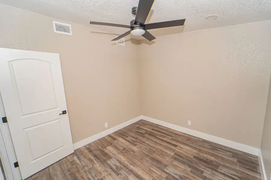 905 W Fifth Street, Breckenridge, TX 76424 - Image #3