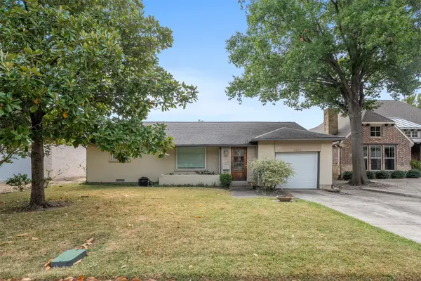 2650 Mount View Drive, Farmers Branch, TX 75234