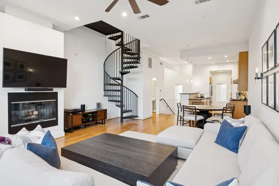 2111 Clark Street #E, Dallas, TX 75204 - Image #3