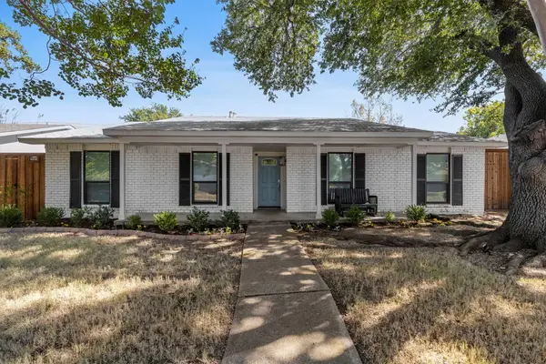 2814 Lindbergh Drive, Dallas, TX 75228