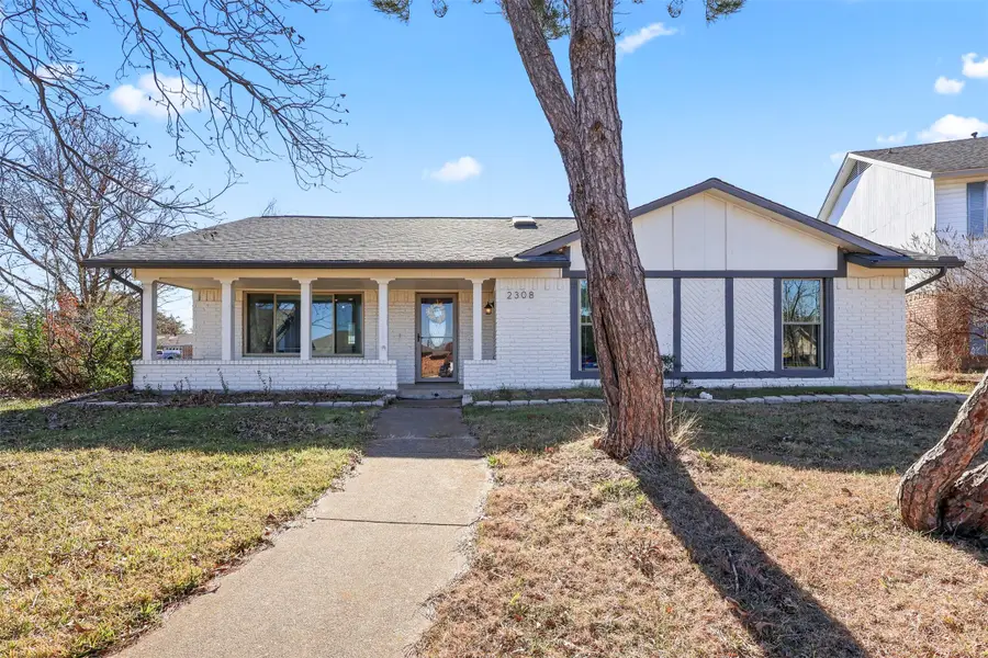 2308 Stonebrook Circle, Carrollton, TX 75007 - Image #2