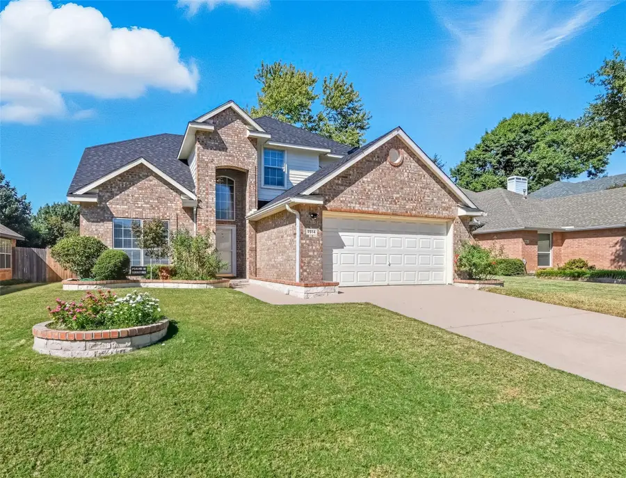 1914 Cheshire Drive, Grapevine, TX 76051 - Image #2