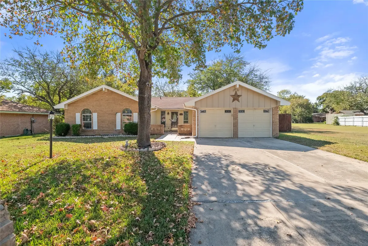 3300 Jamestown Drive, Forest Hill, TX 76140 - Image #1