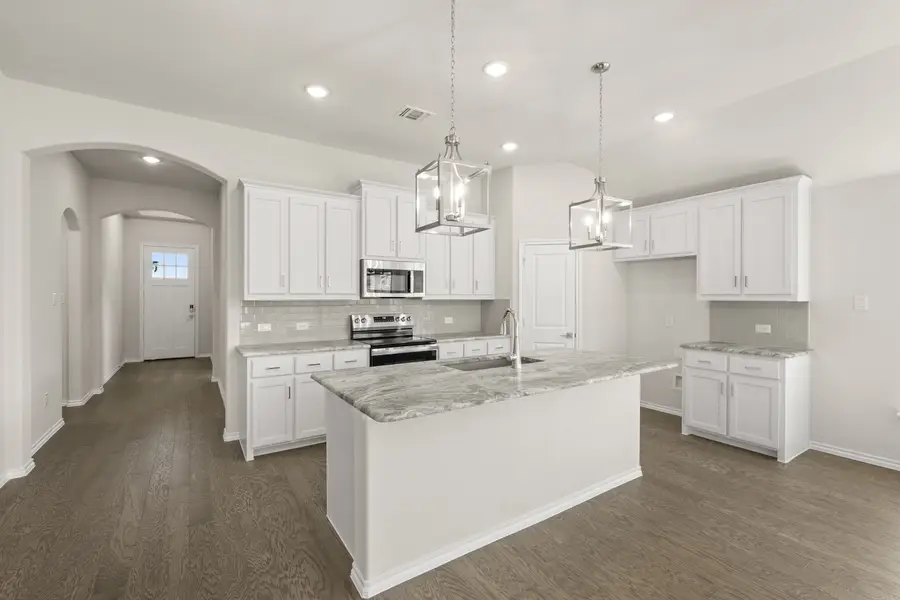 513 Waterford Park Boulevard, Weatherford, TX 76087 - Image #3