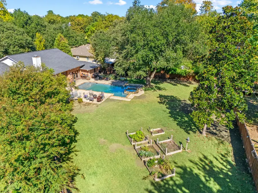 10710 Morning Glory Drive, Dallas, TX 75229 - Image #2