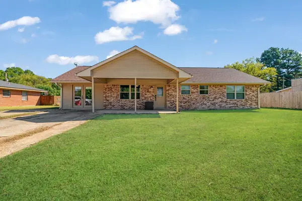 115 Brooks Drive, Bogata, TX 75417
