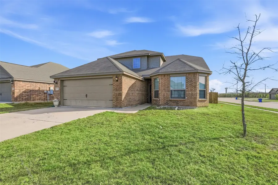 1000 Tumbleweed Trail, Crowley, TX 76036 - Image #2