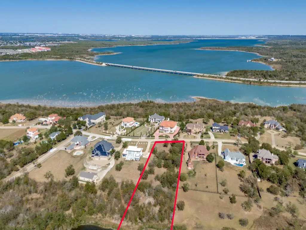 1036 Mallard Pointe Drive, Grand Prairie, TX 75104 - Image #1