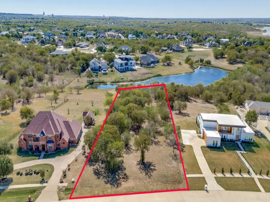 1036 Mallard Pointe Drive, Grand Prairie, TX 75104 - Image #2